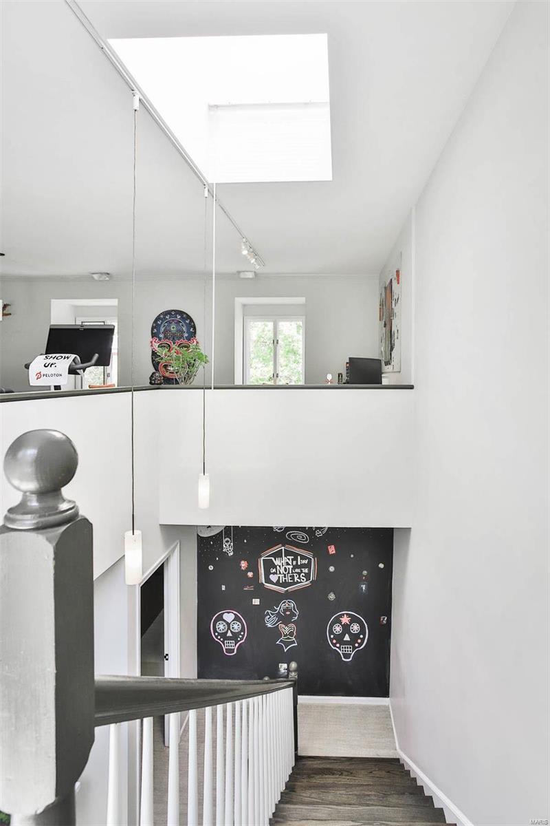 4504 Pershing Place