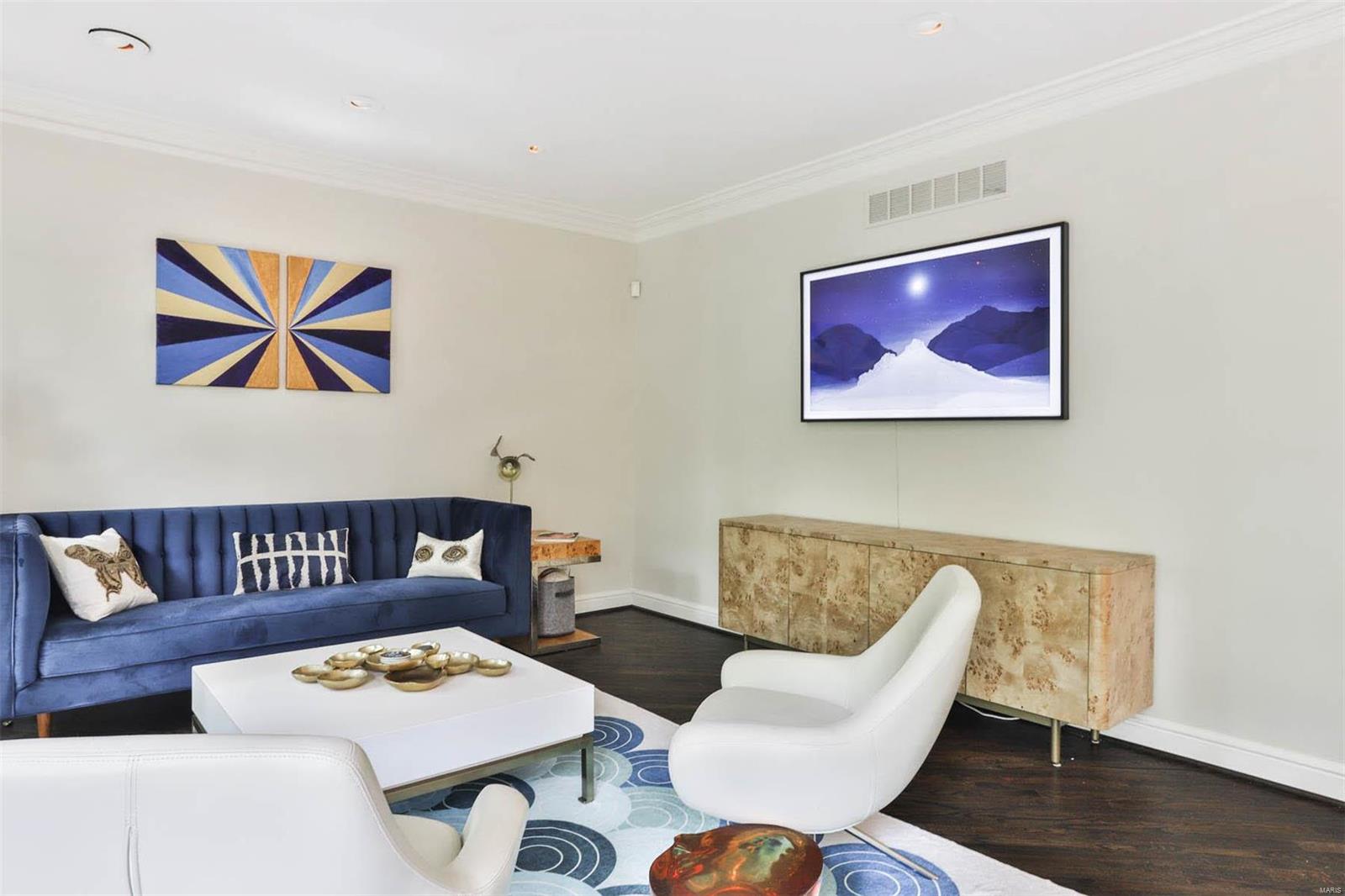 4504 Pershing Place