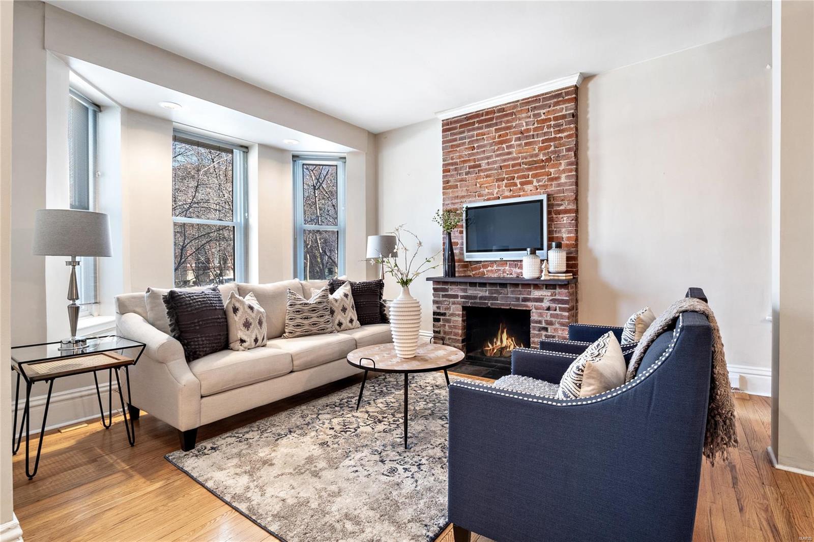 4938 McPherson Avenue Unit: 1