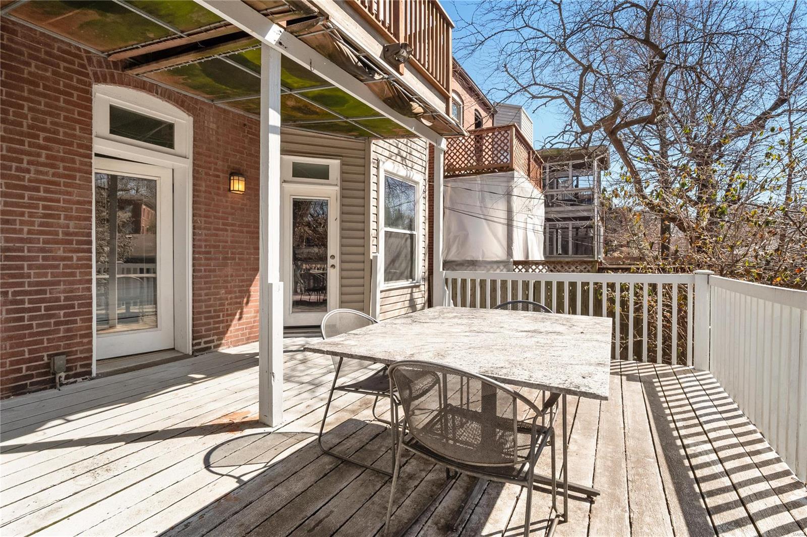 4938 McPherson Avenue Unit: 1