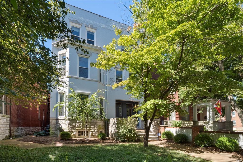 4938 McPherson Avenue Unit: 1