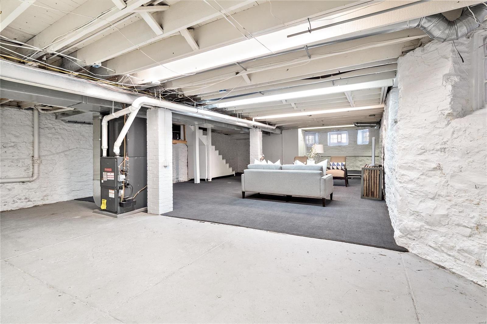 4938 McPherson Avenue Unit: 1