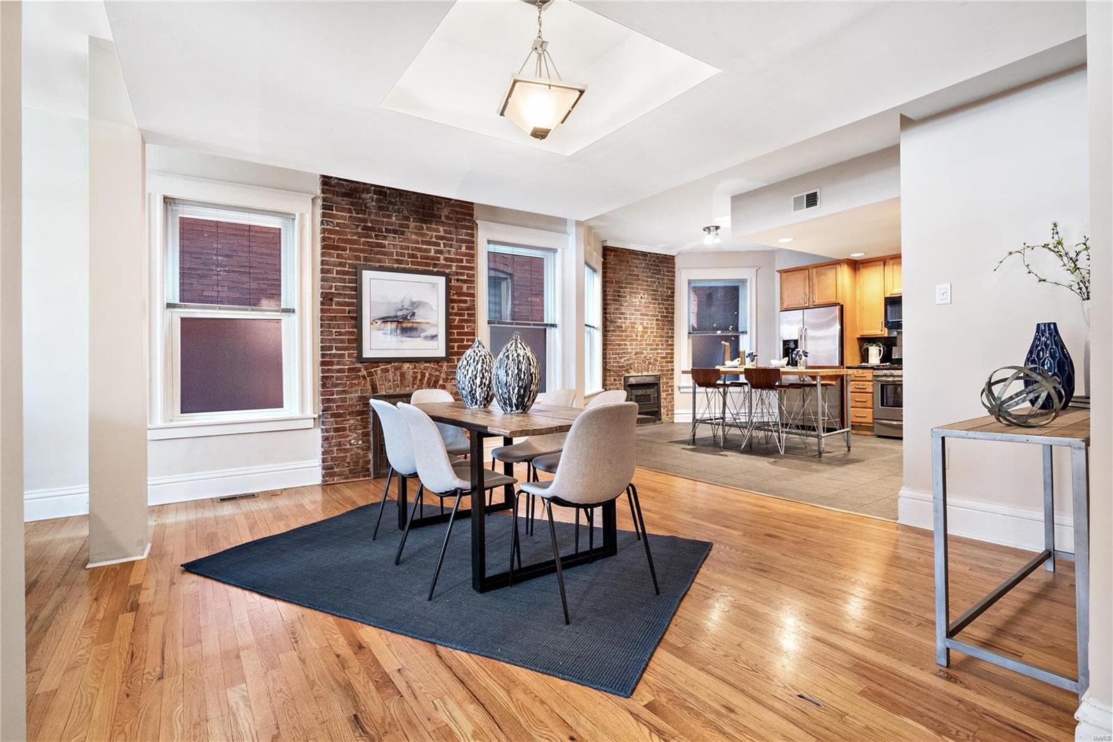4938 McPherson Avenue Unit: 1