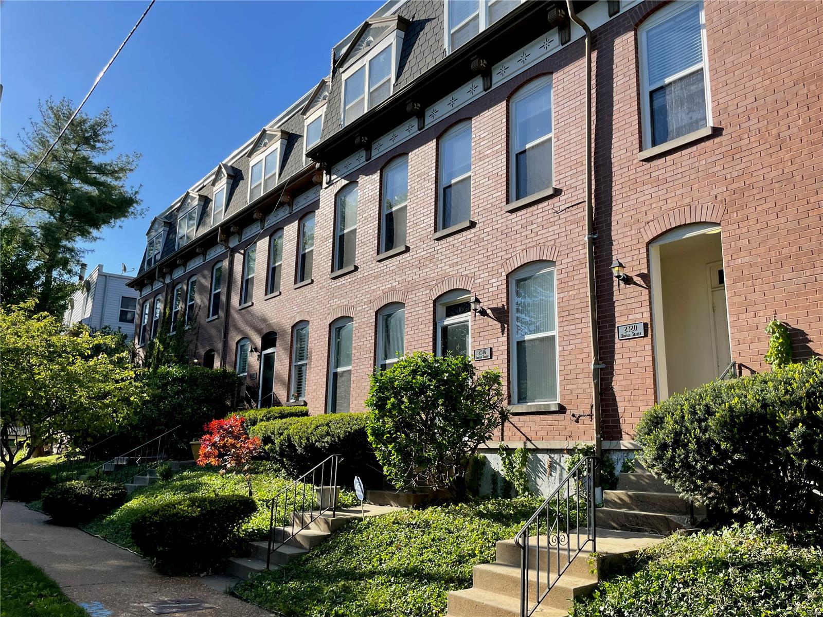 2310 Rutger Street Unit: 10F