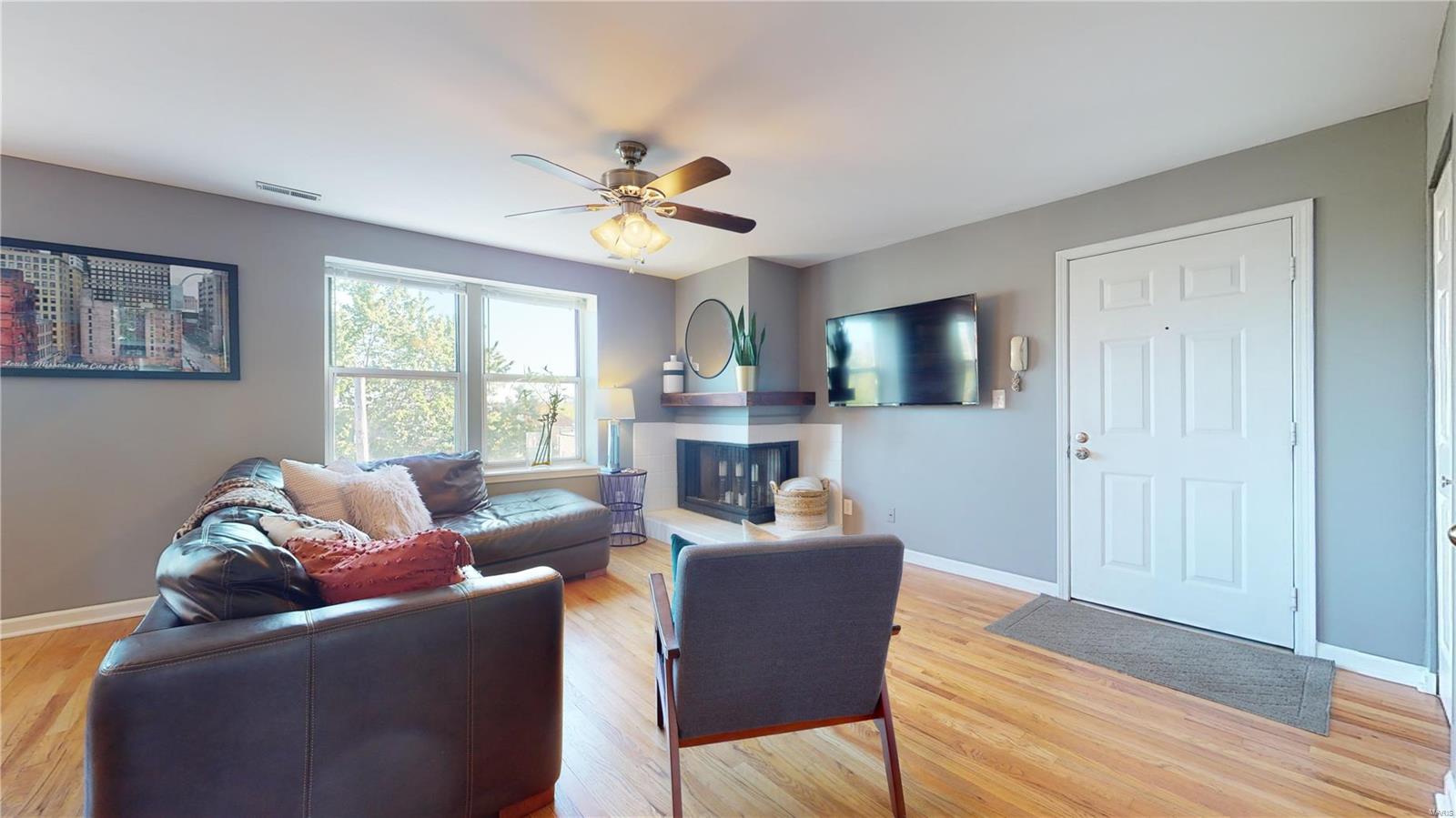 2310 Rutger Street Unit: 10F