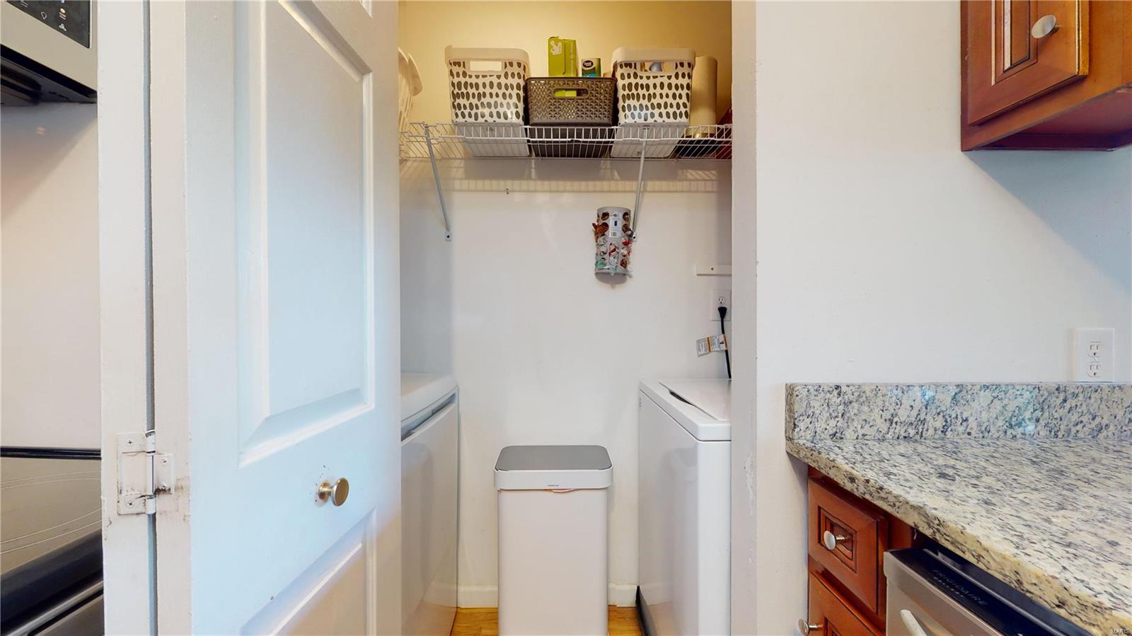 2310 Rutger Street Unit: 10F