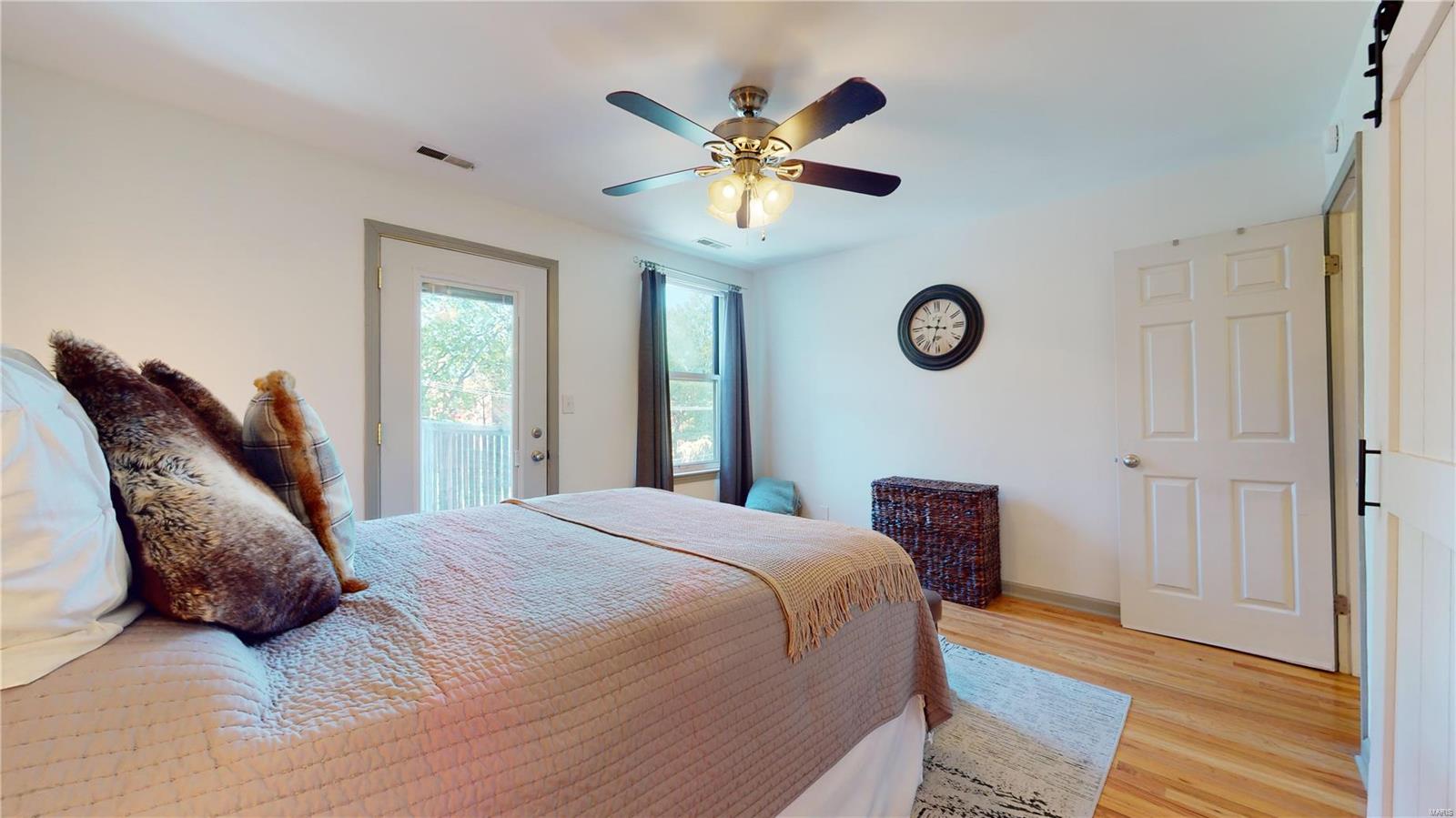 2310 Rutger Street Unit: 10F