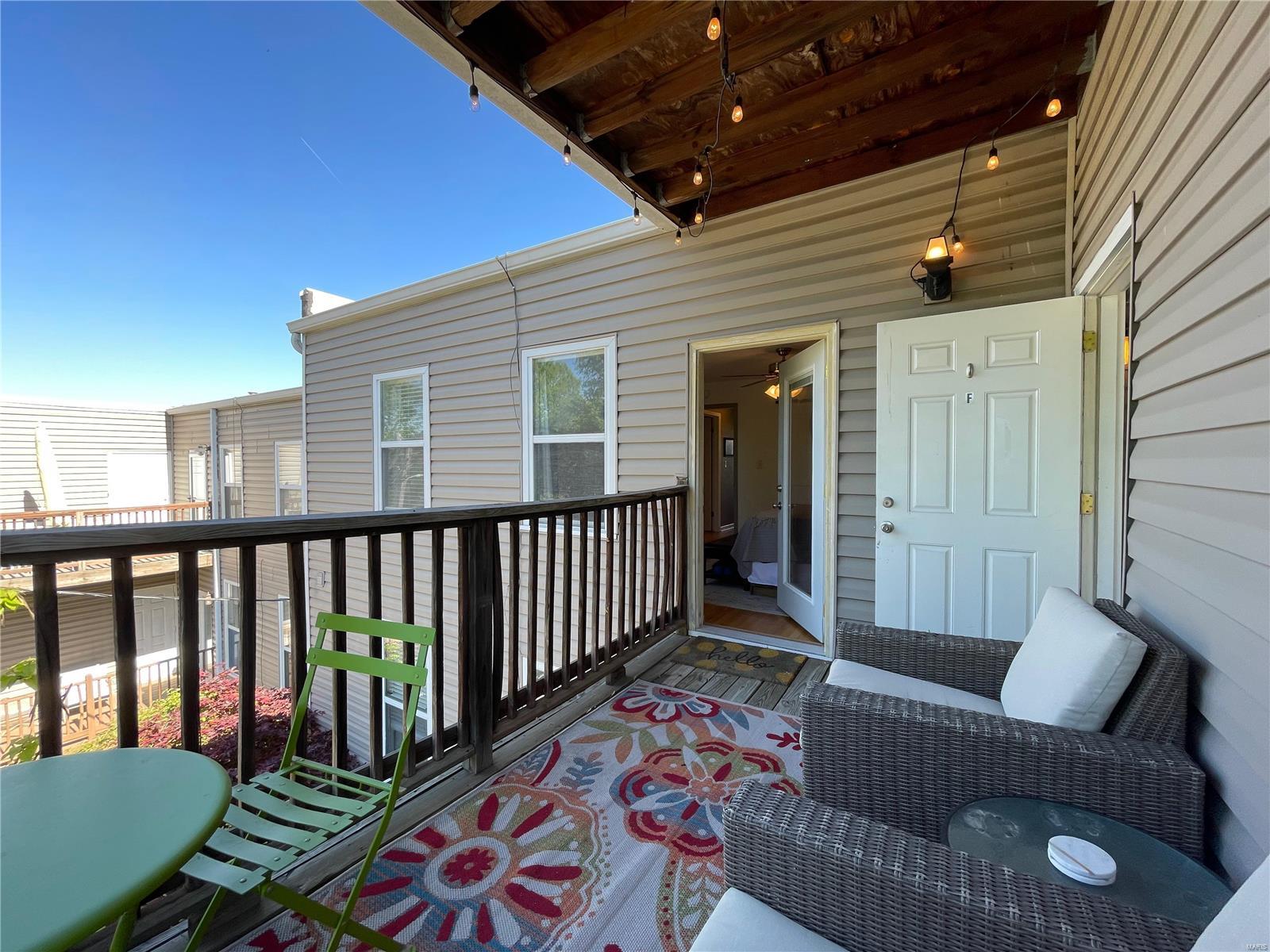 2310 Rutger Street Unit: 10F