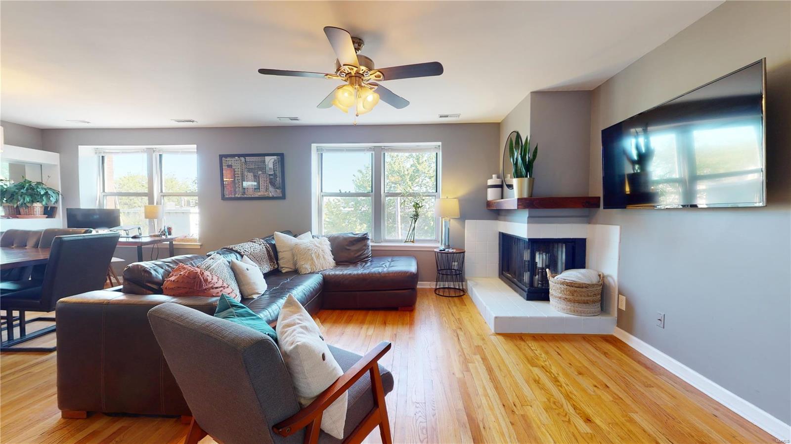 2310 Rutger Street Unit: 10F