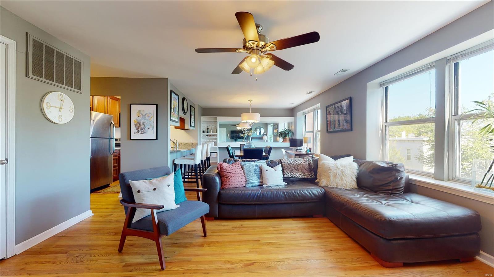 2310 Rutger Street Unit: 10F