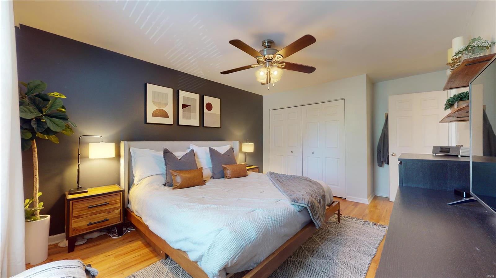 2310 Rutger Street Unit: 10F