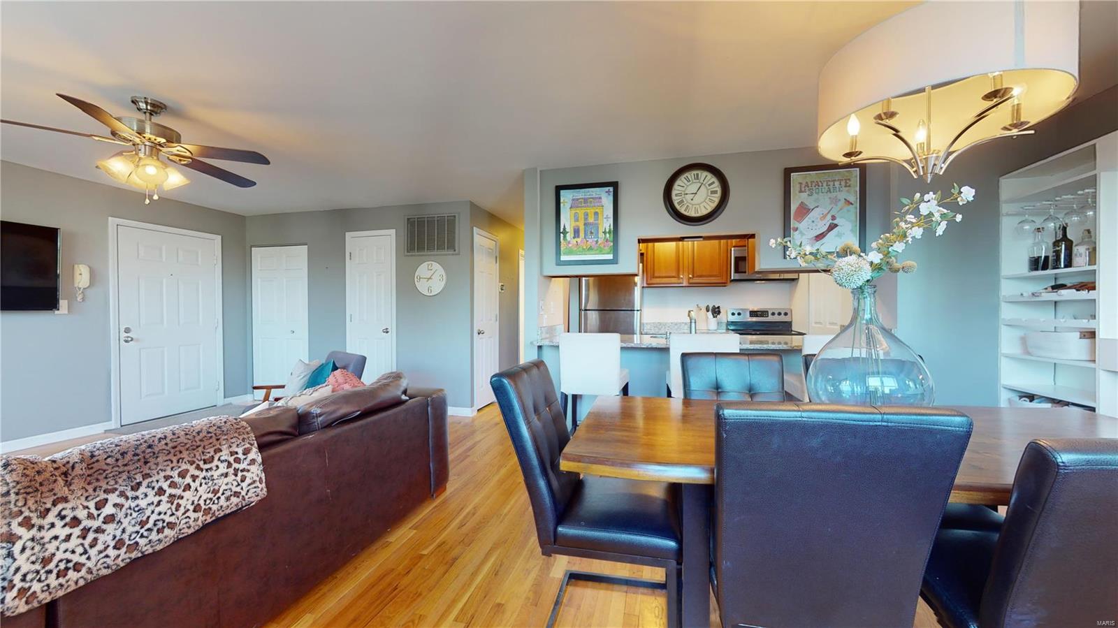 2310 Rutger Street Unit: 10F
