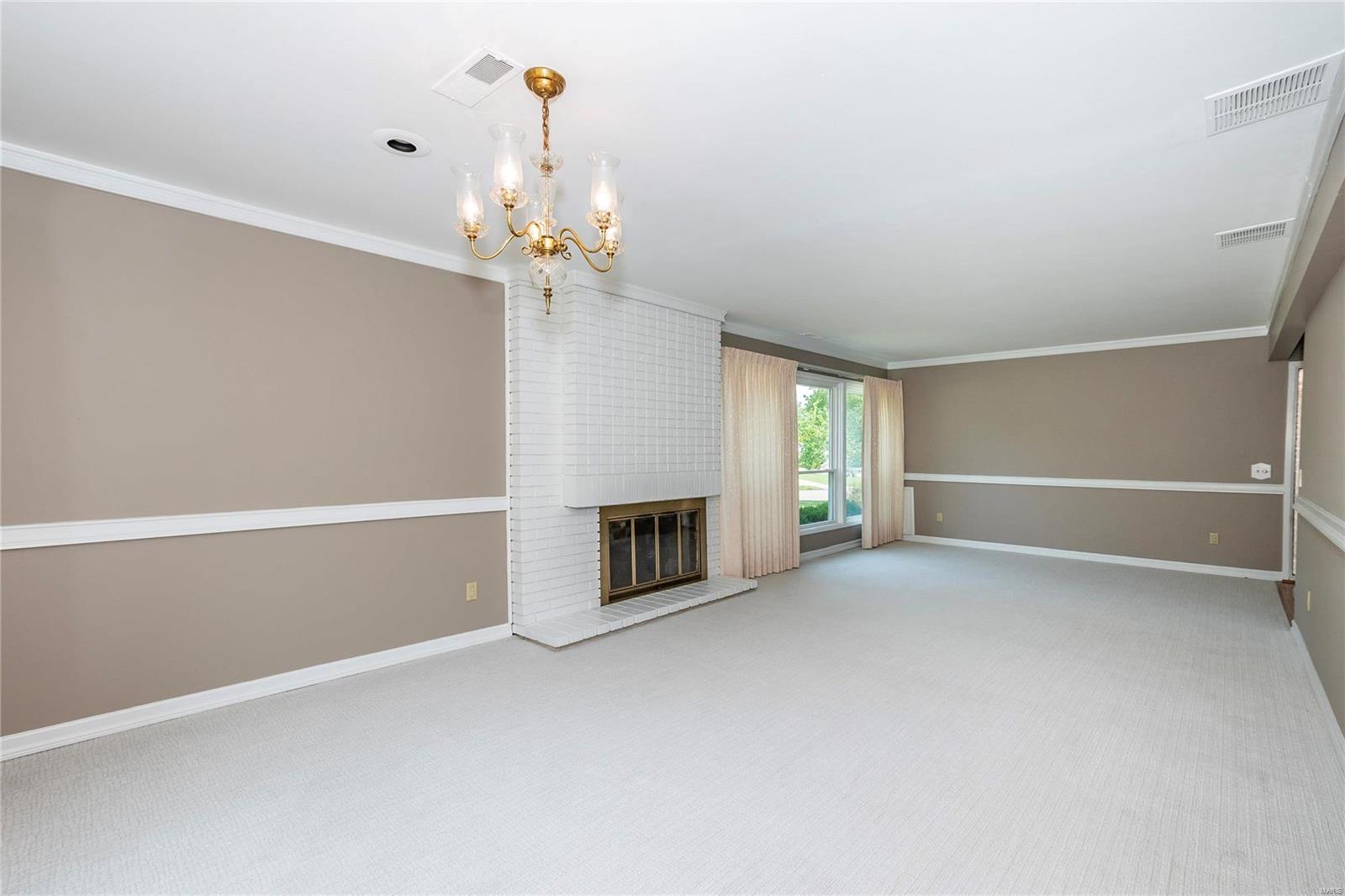 5126 Tealby Lane