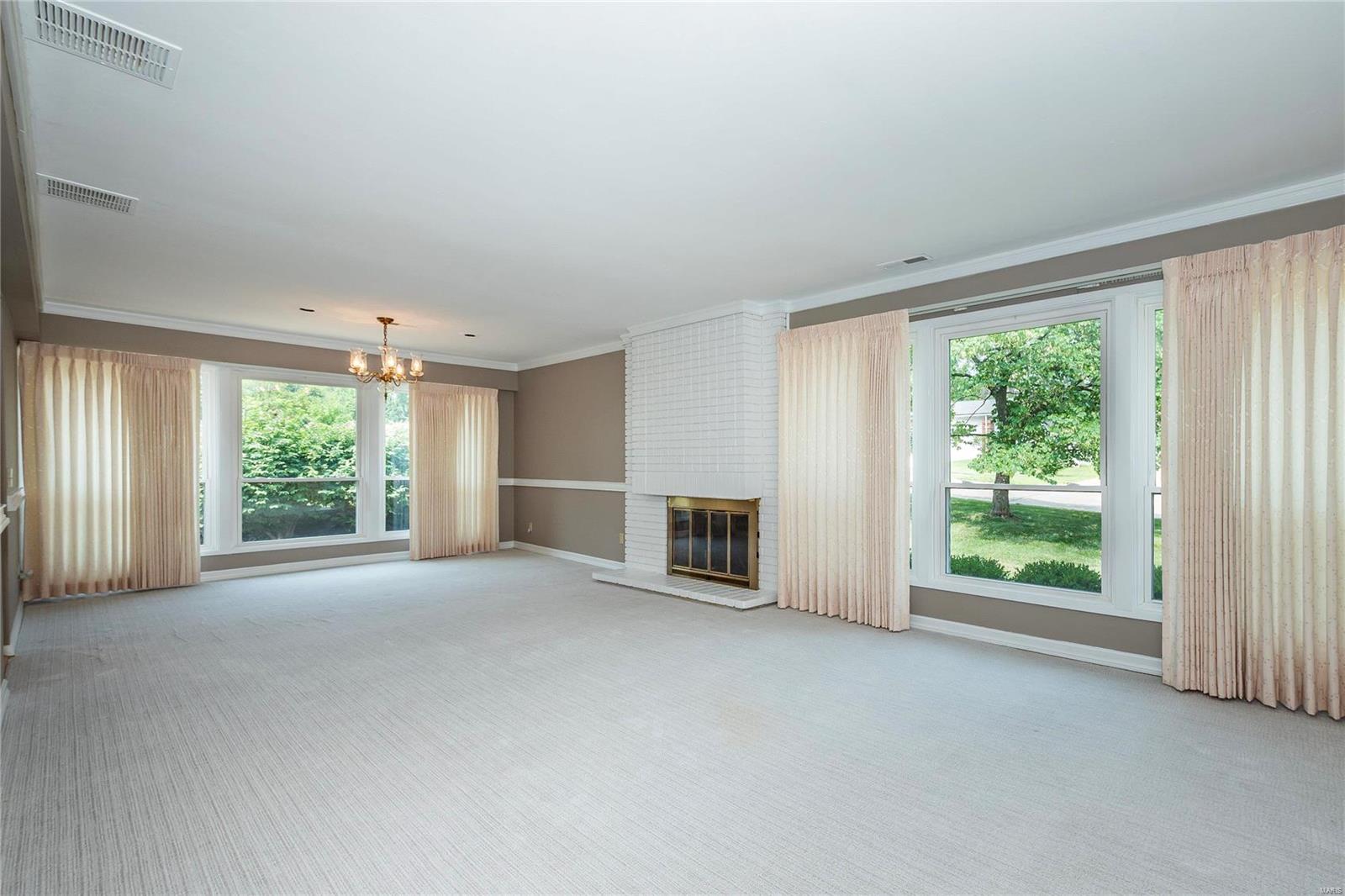 5126 Tealby Lane