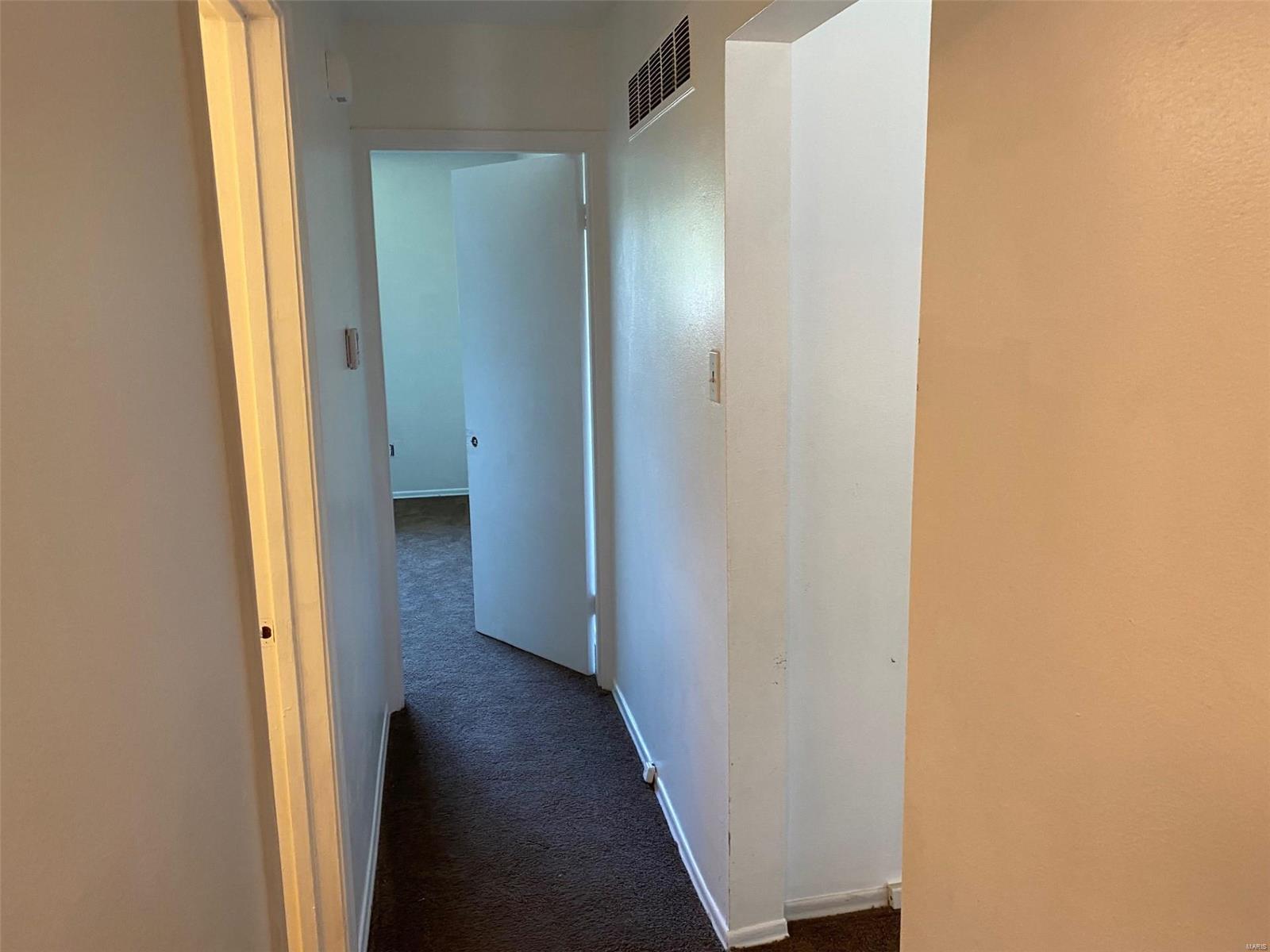 10000 Livingston Avenue
