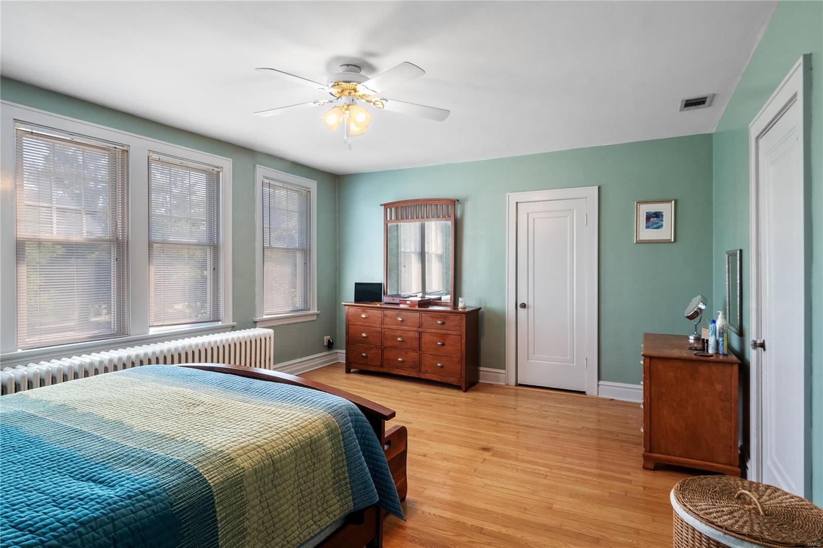 3818 Loughborough Avenue