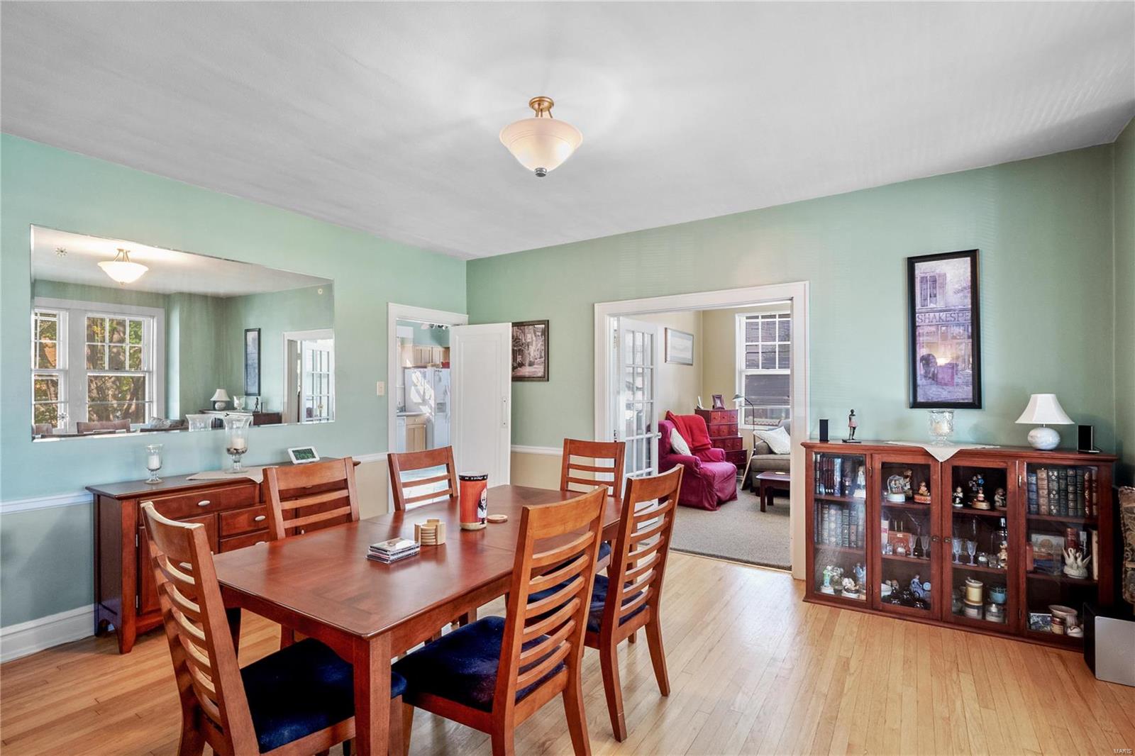 3818 Loughborough Avenue