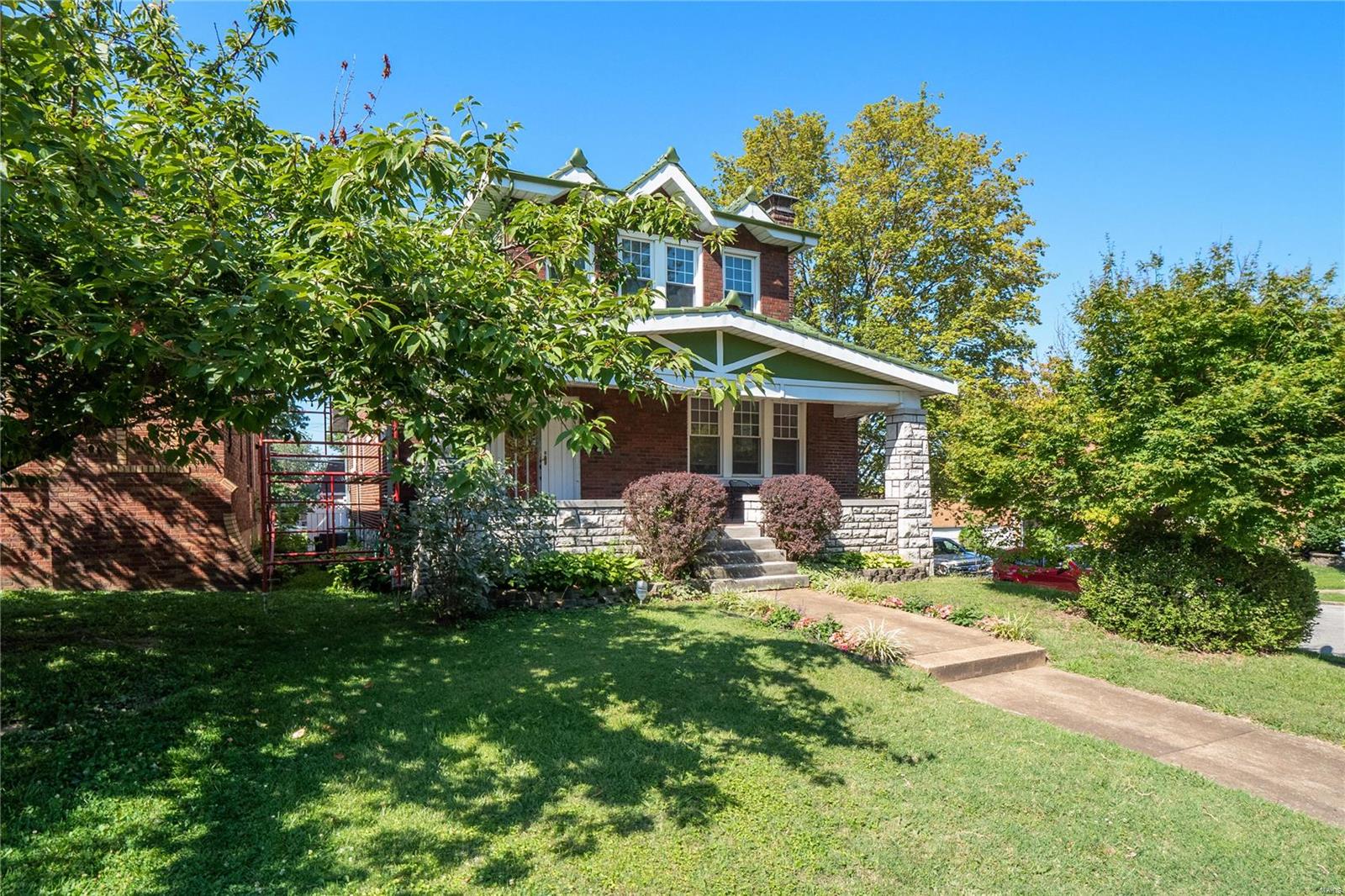 3818 Loughborough Avenue