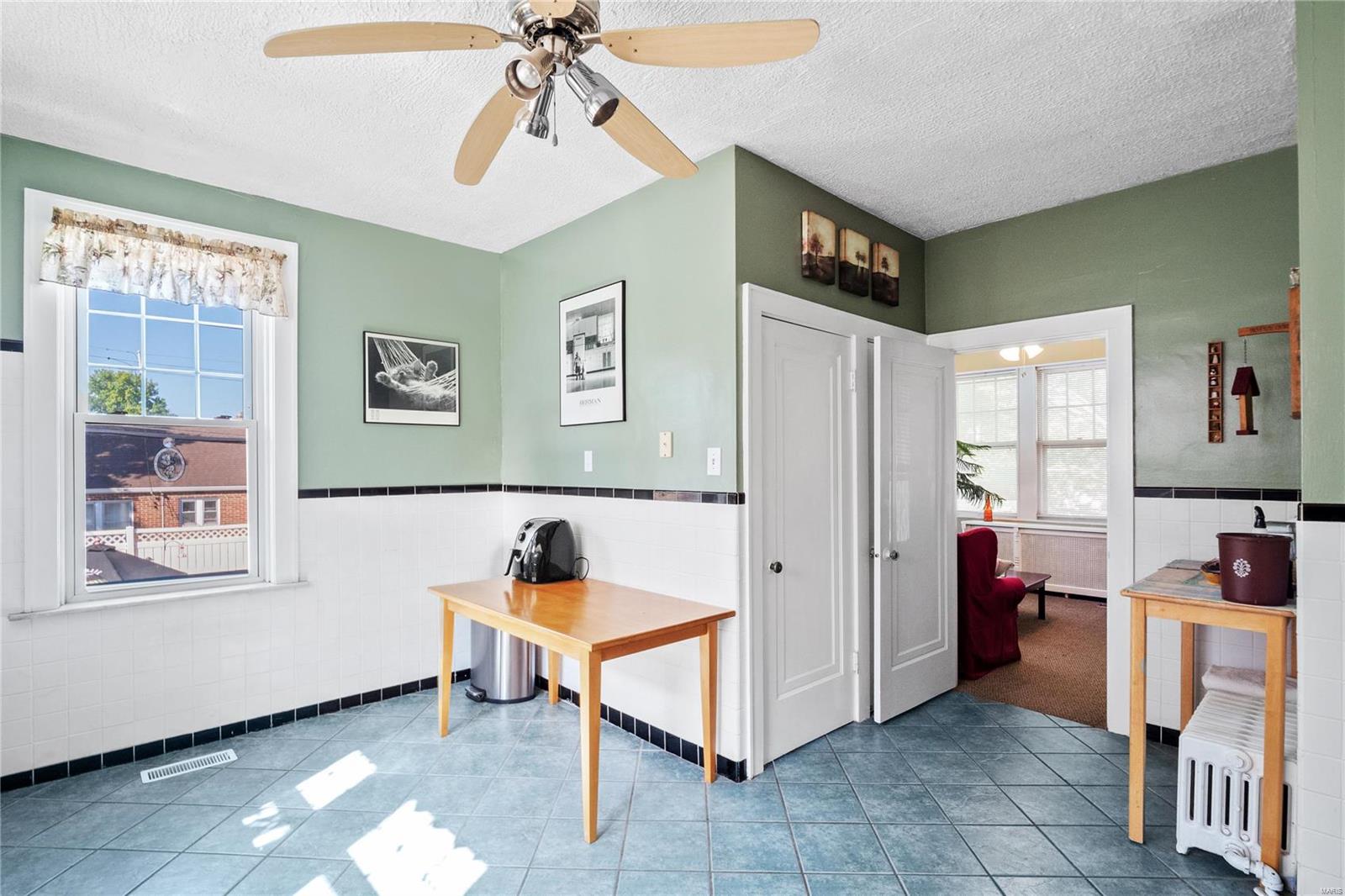 3818 Loughborough Avenue