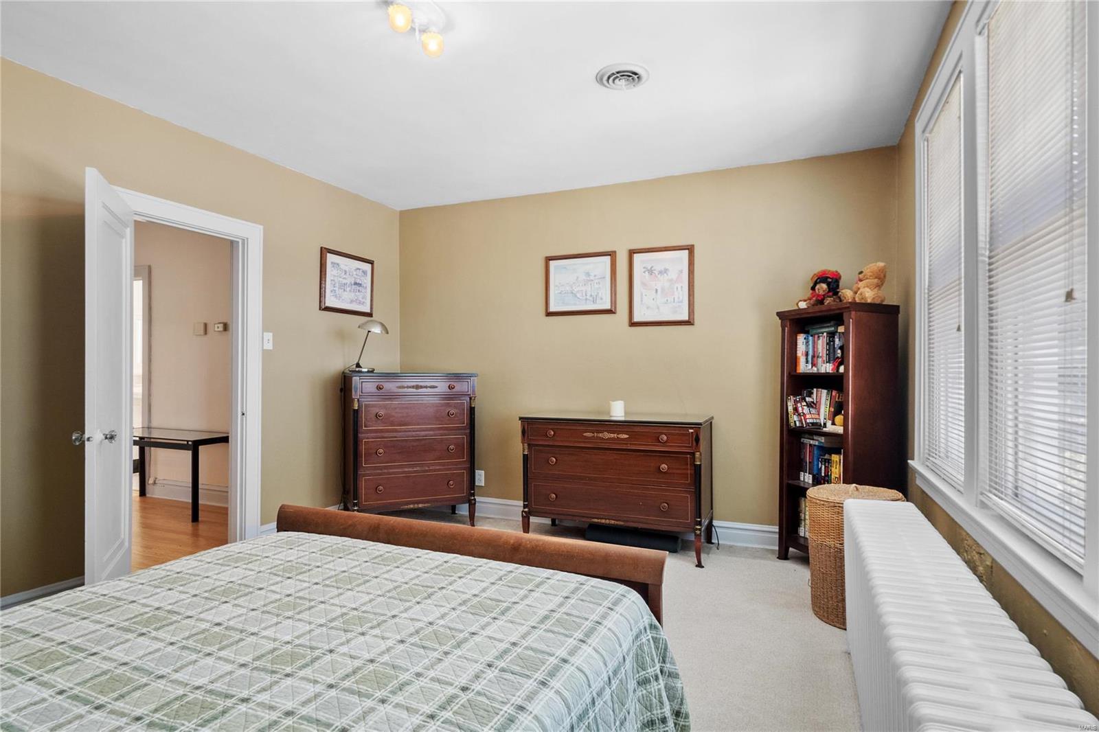 3818 Loughborough Avenue