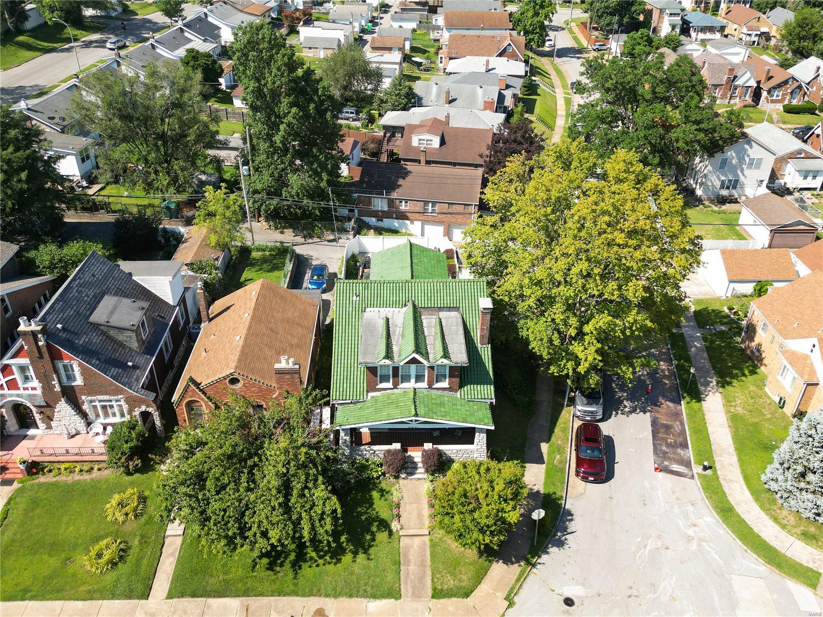 3818 Loughborough Avenue