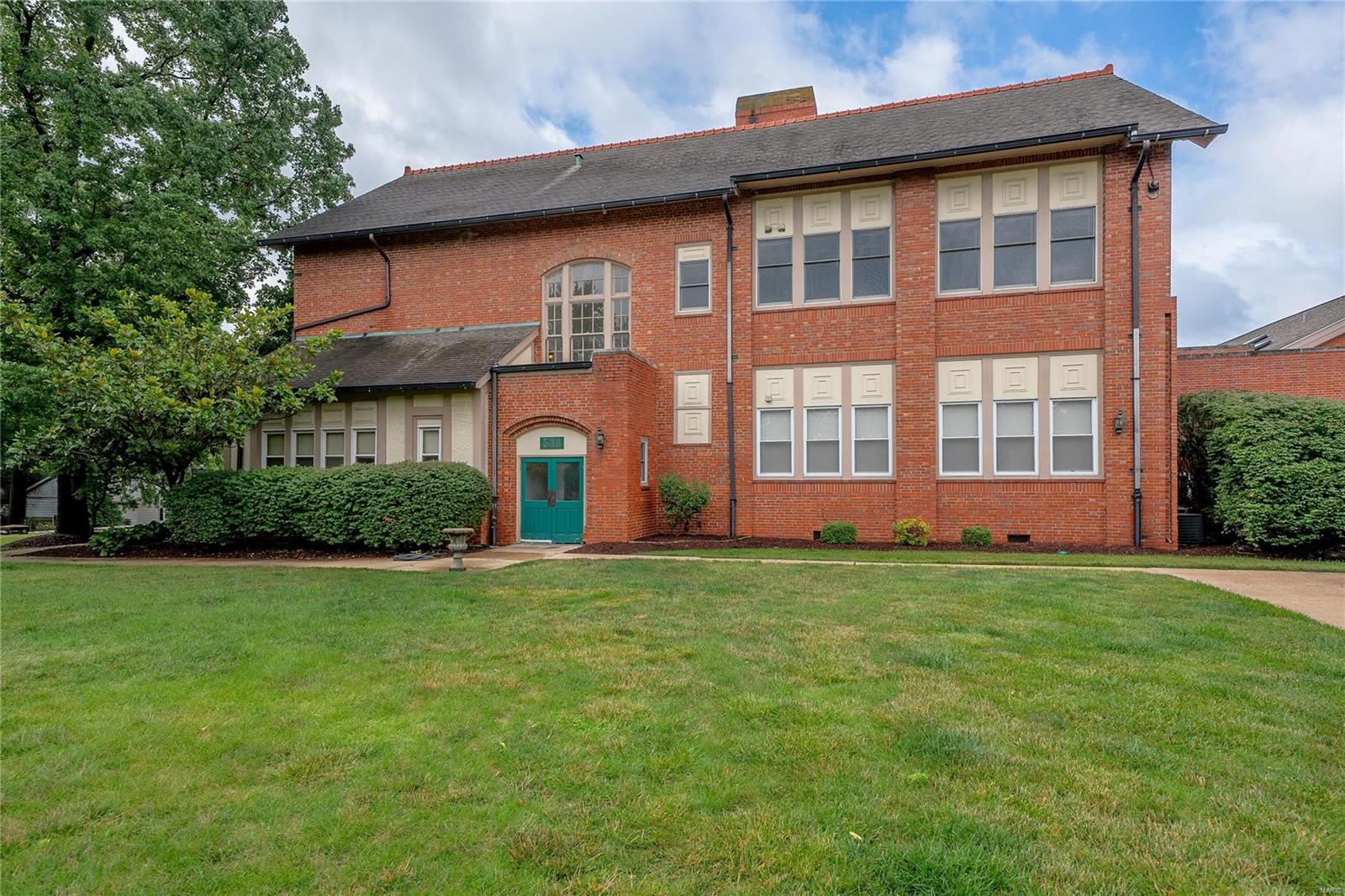533 Colebrook Drive Unit: D