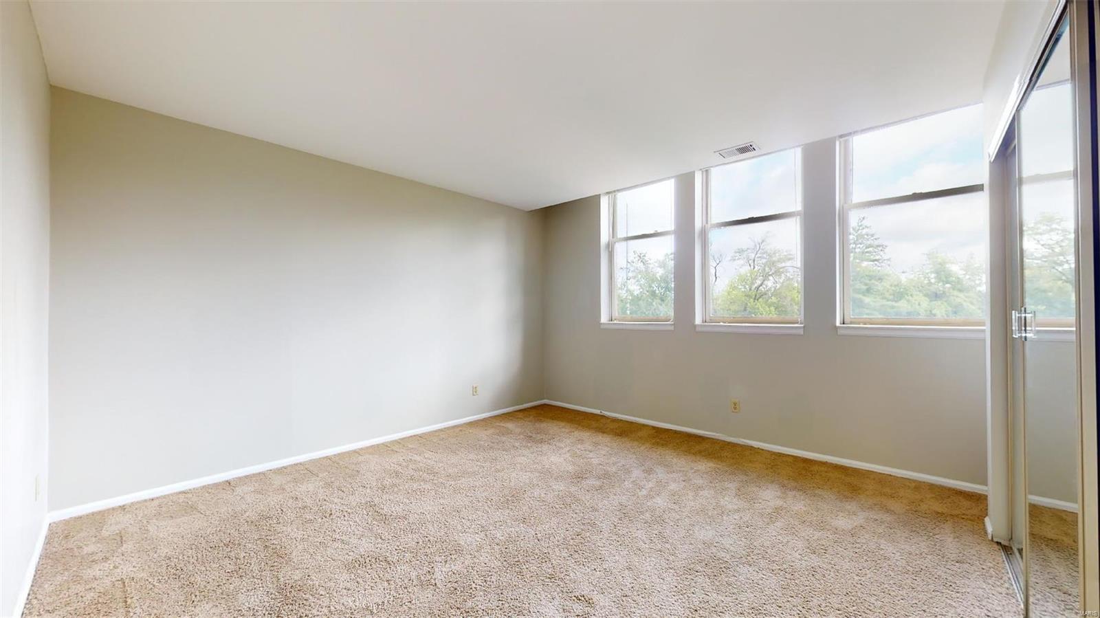 533 Colebrook Drive Unit: D