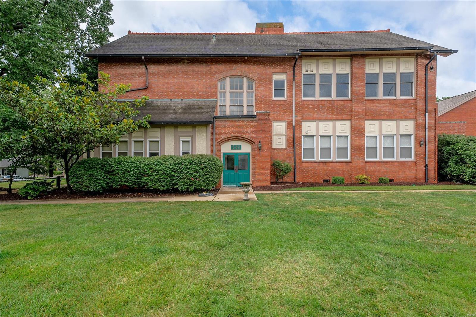 533 Colebrook Drive Unit: D