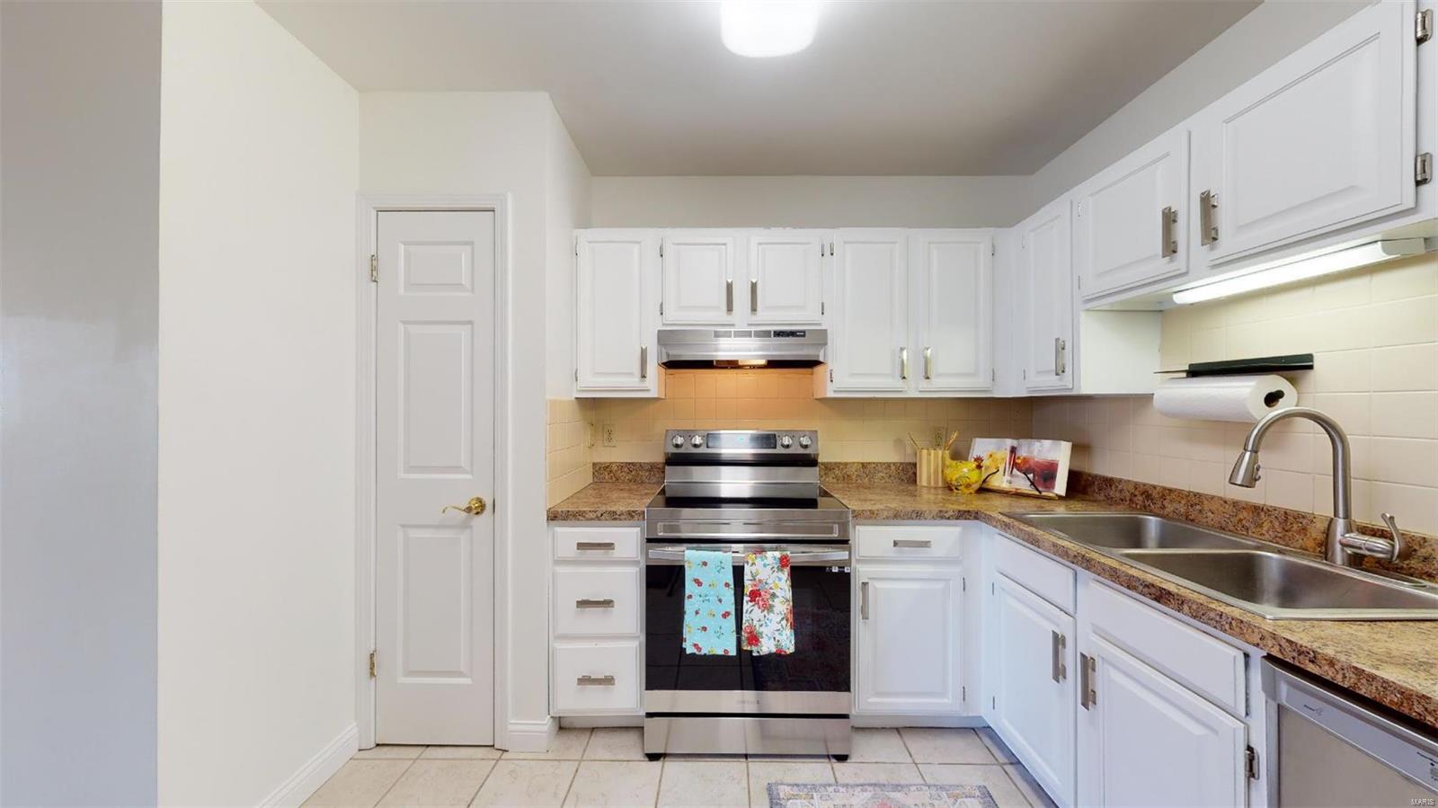533 Colebrook Drive Unit: D