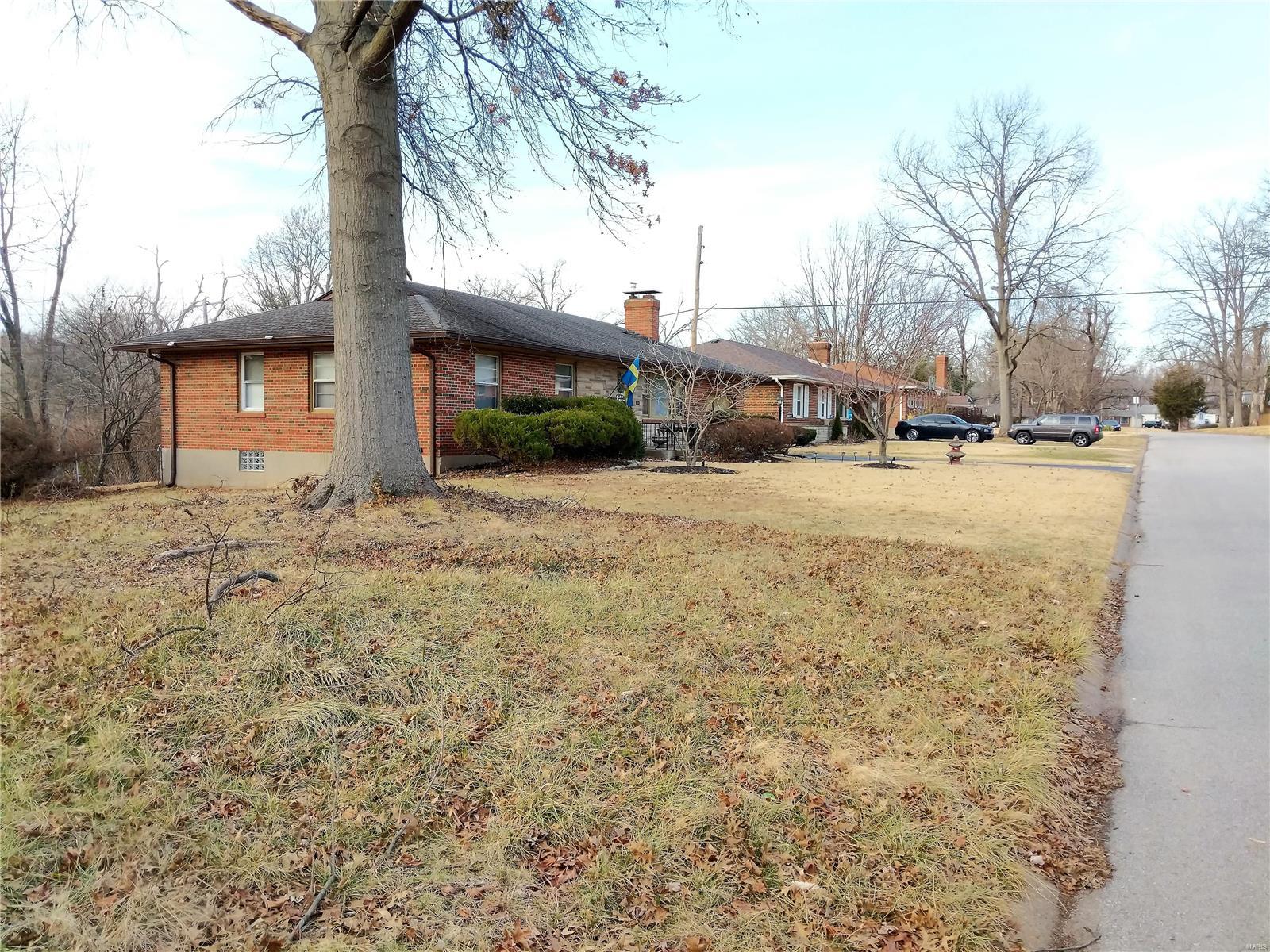 805 Hentschel Place