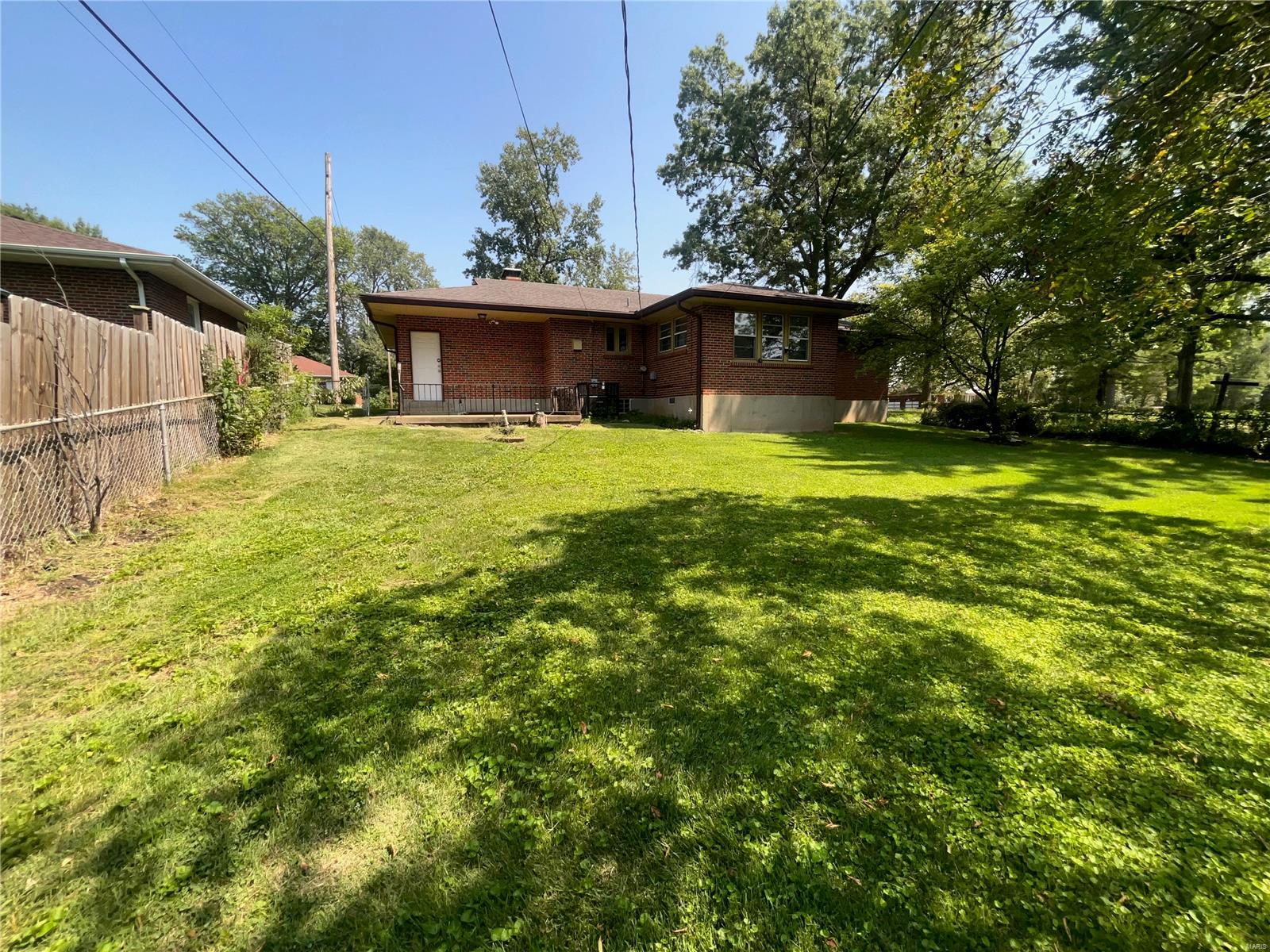 807 Hentschel Place