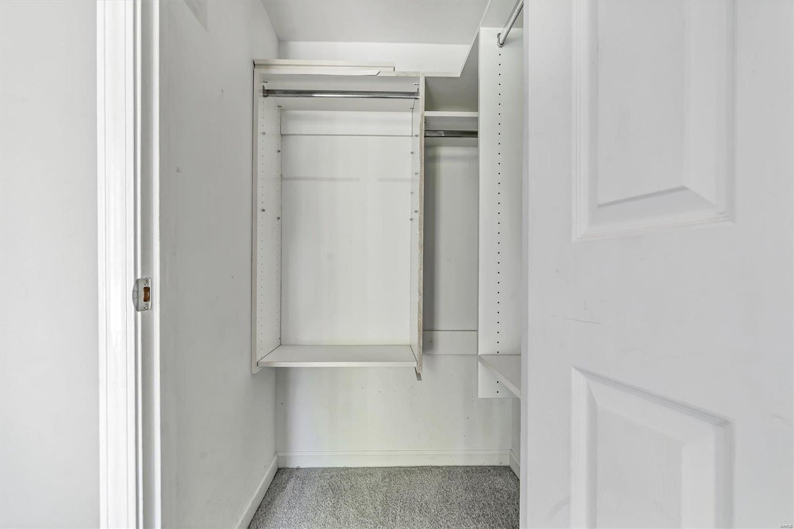 1429 Thrush Place