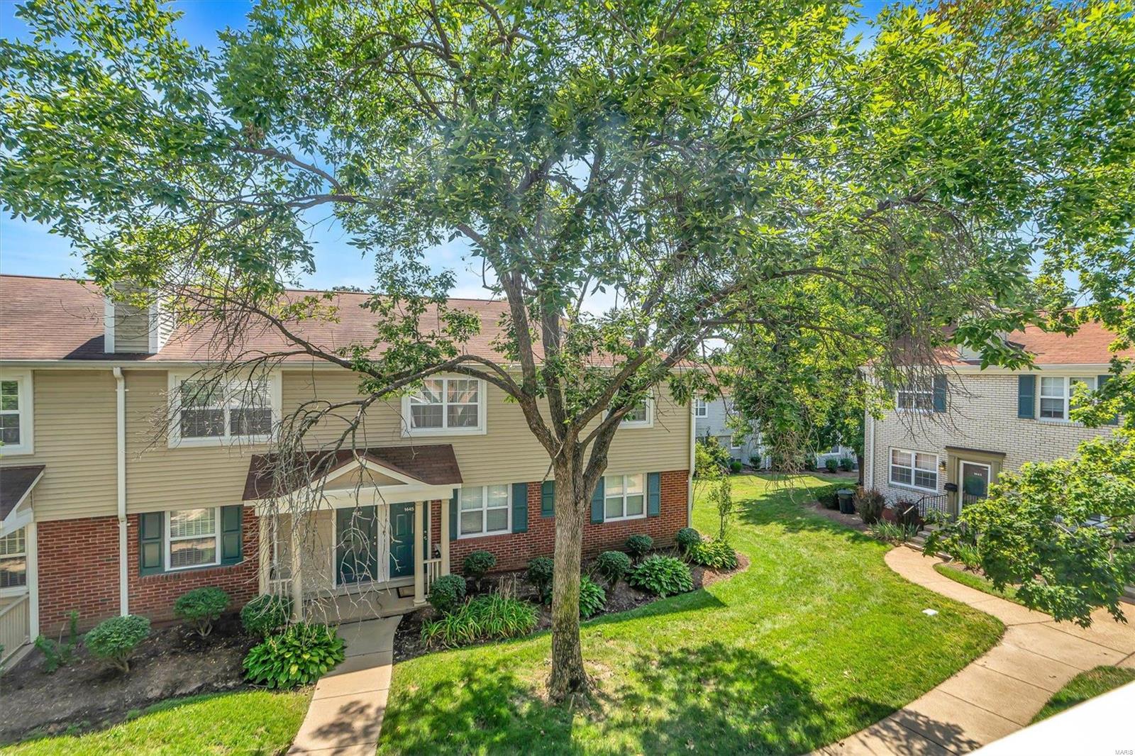 1429 Thrush Place