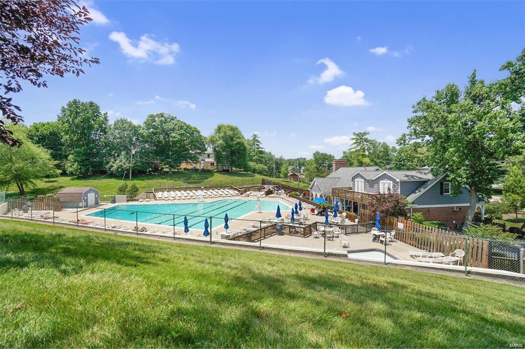 1429 Thrush Place