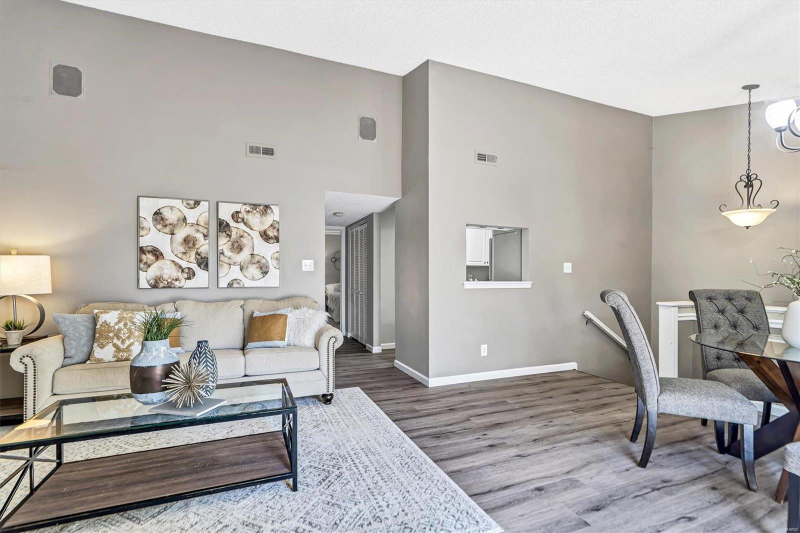1429 Thrush Place