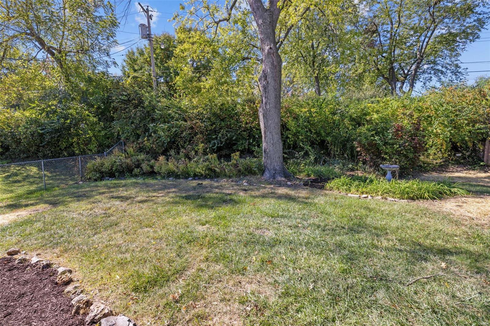 1027 Glenside Place