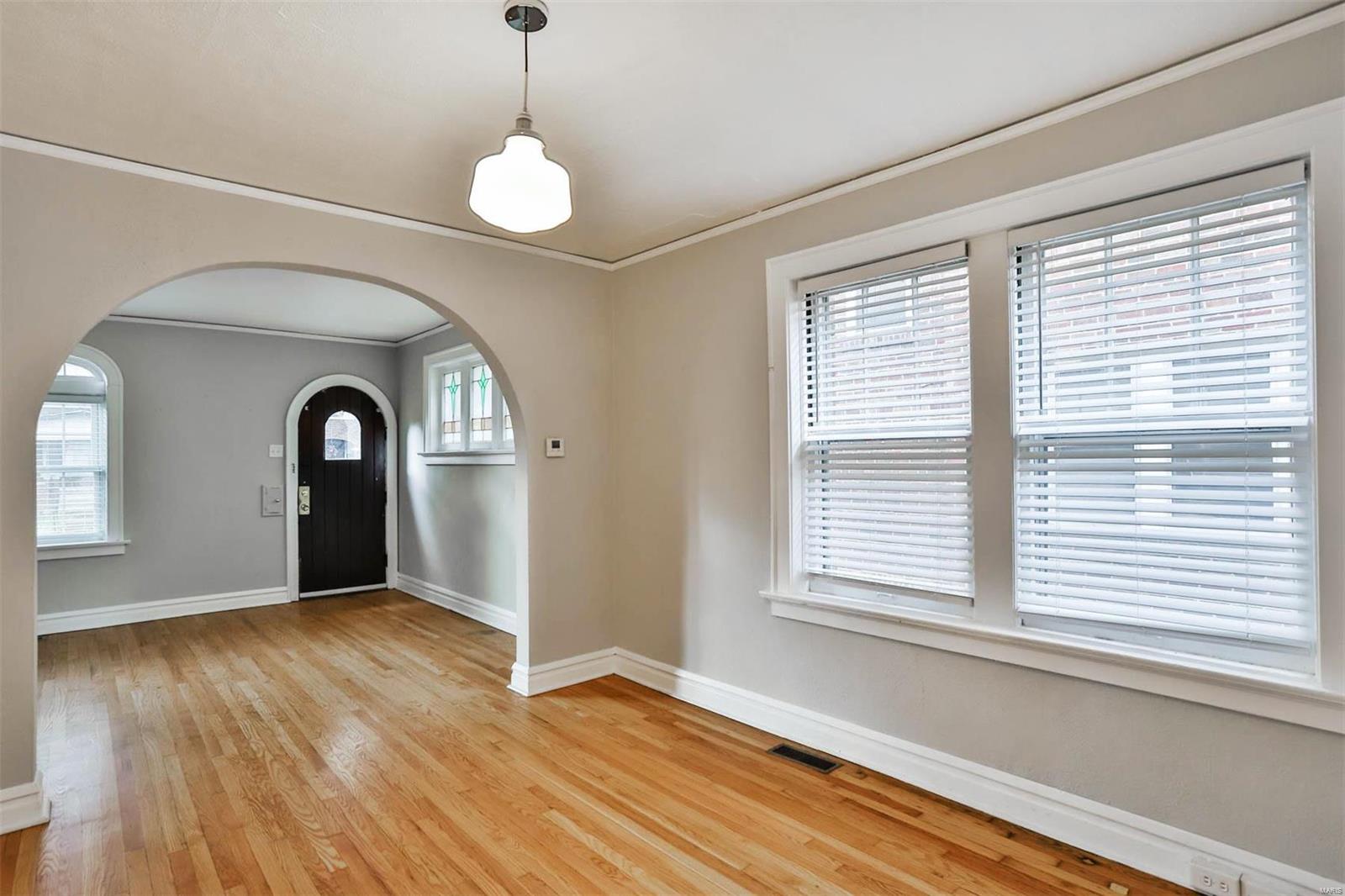 7125 Dartmouth Avenue Unit: 1F