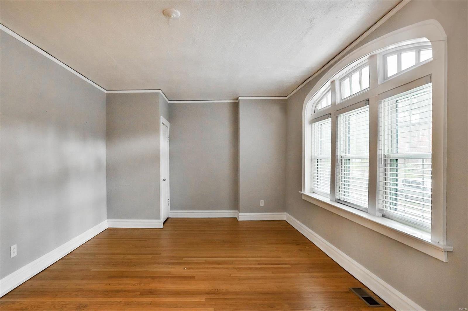 7125 Dartmouth Avenue Unit: 1F