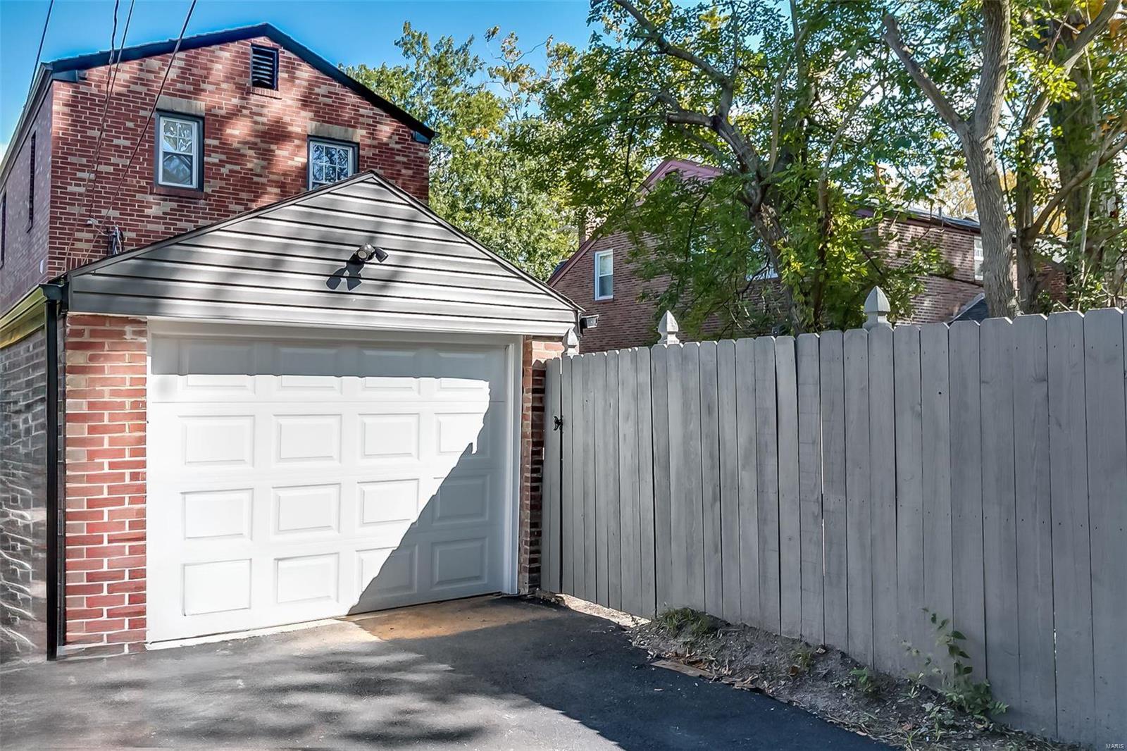 1081 Midland Boulevard