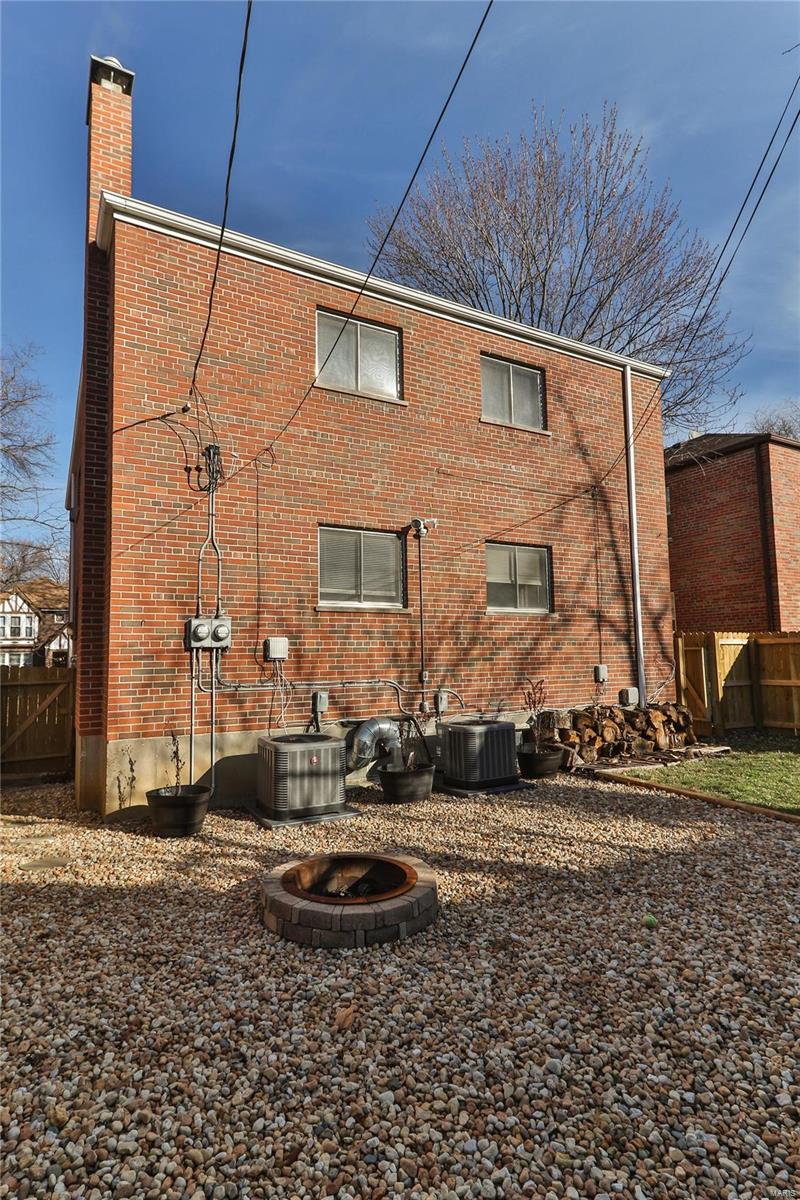7274 Dartmouth Unit: B