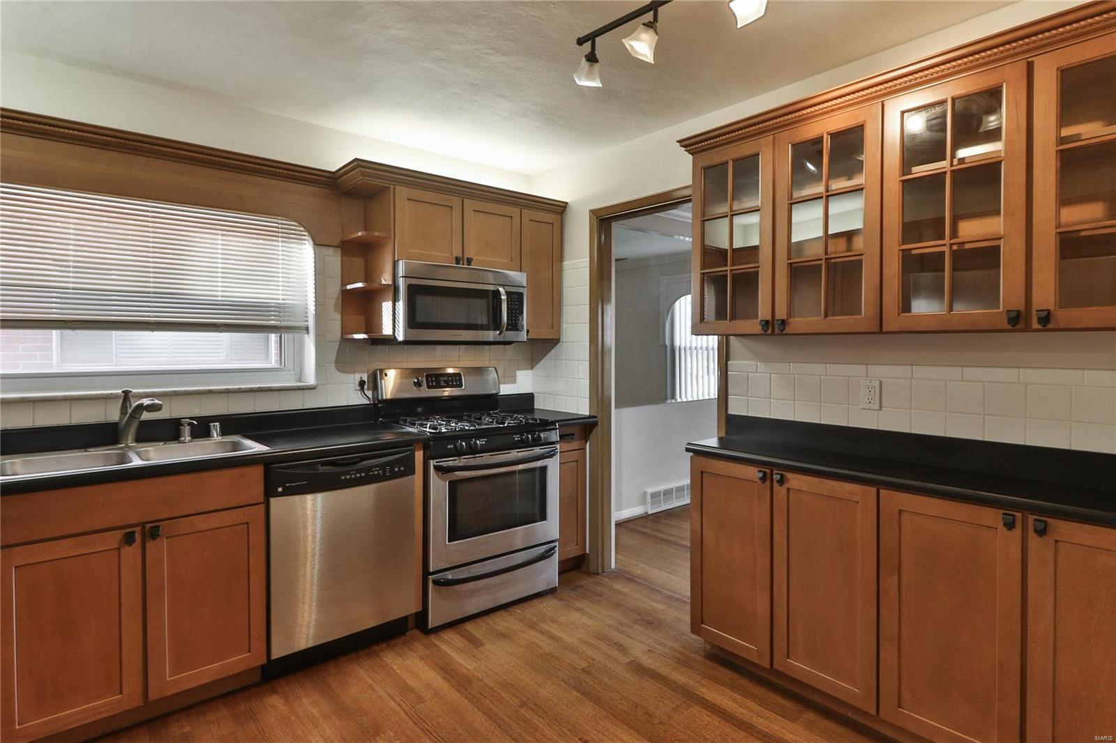 7274 Dartmouth Unit: B