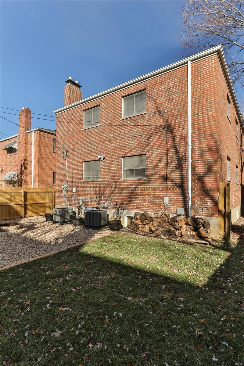 7274 Dartmouth Unit: B