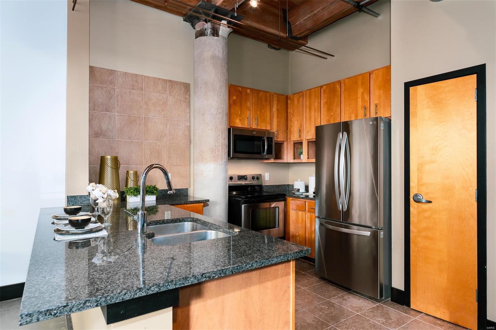 1113 Washington Avenue Unit: 403