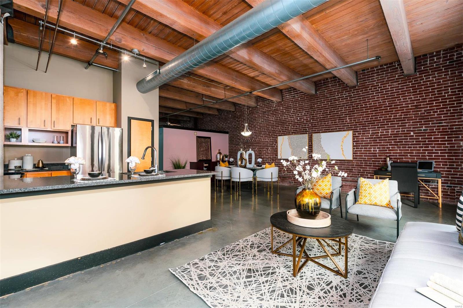 1113 Washington Avenue Unit: 403