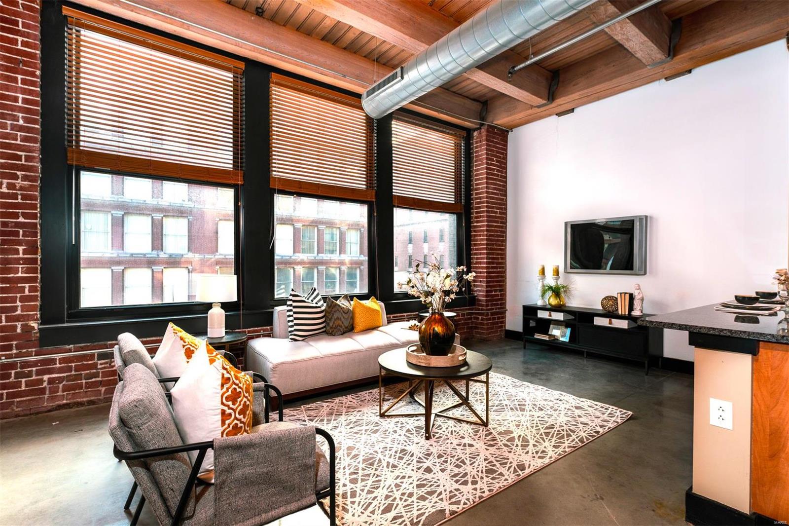 1113 Washington Avenue Unit: 403