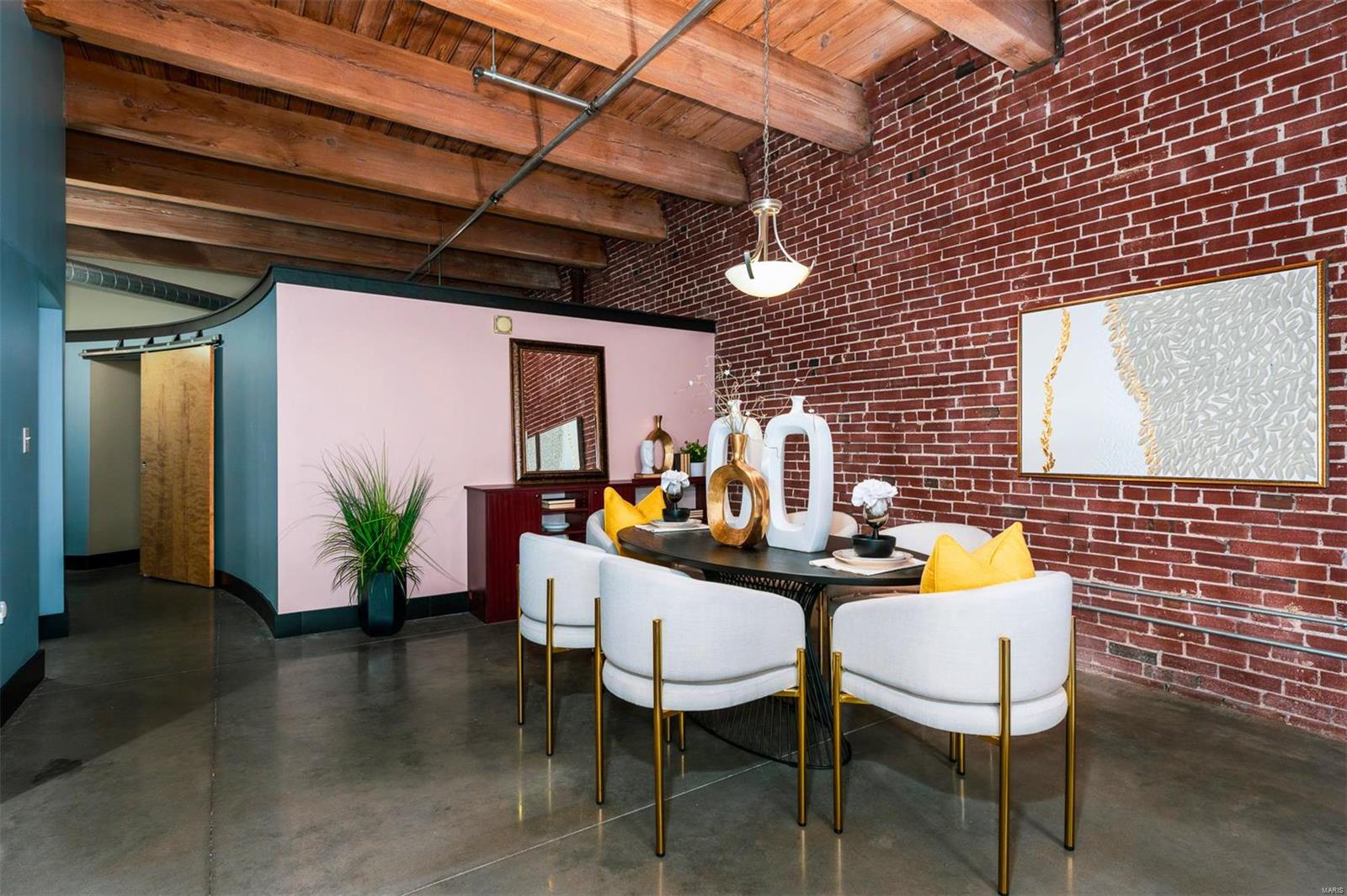 1113 Washington Avenue Unit: 403