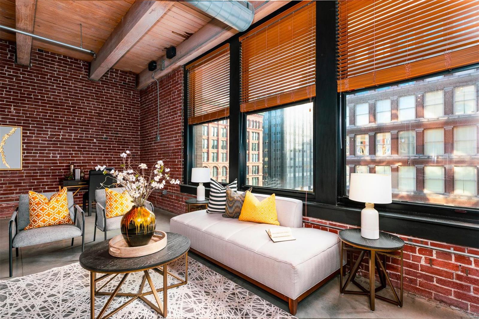 1113 Washington Avenue Unit: 403