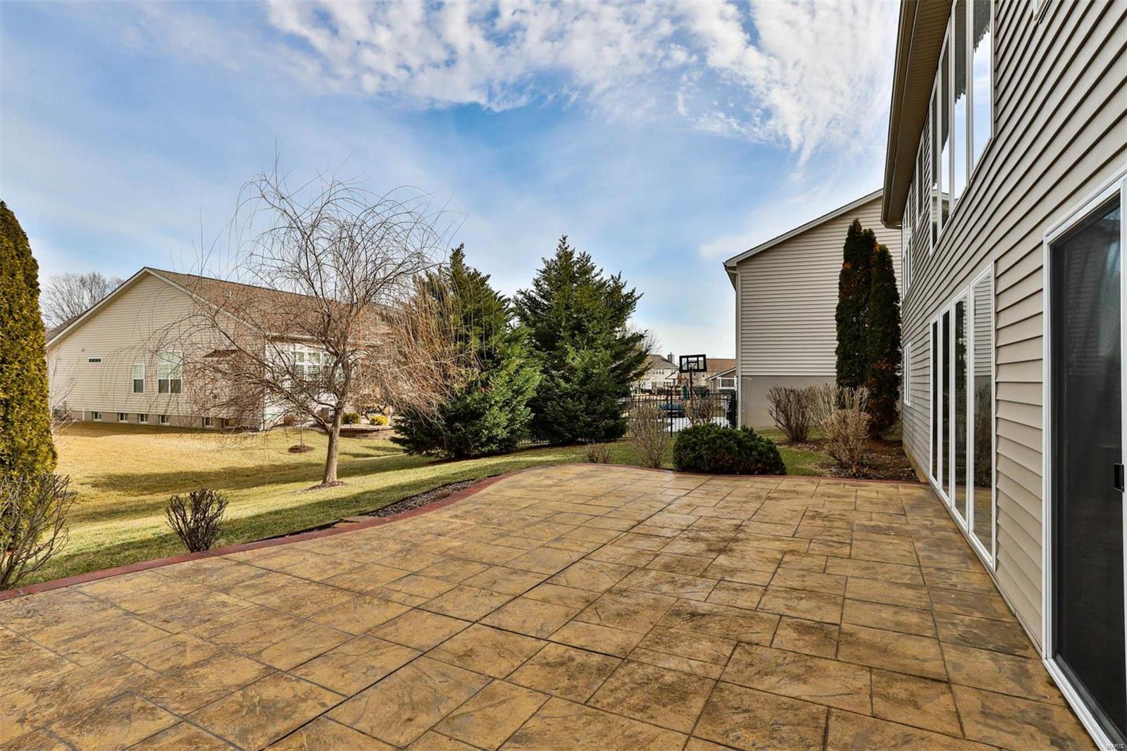 812 Ellis Park Place