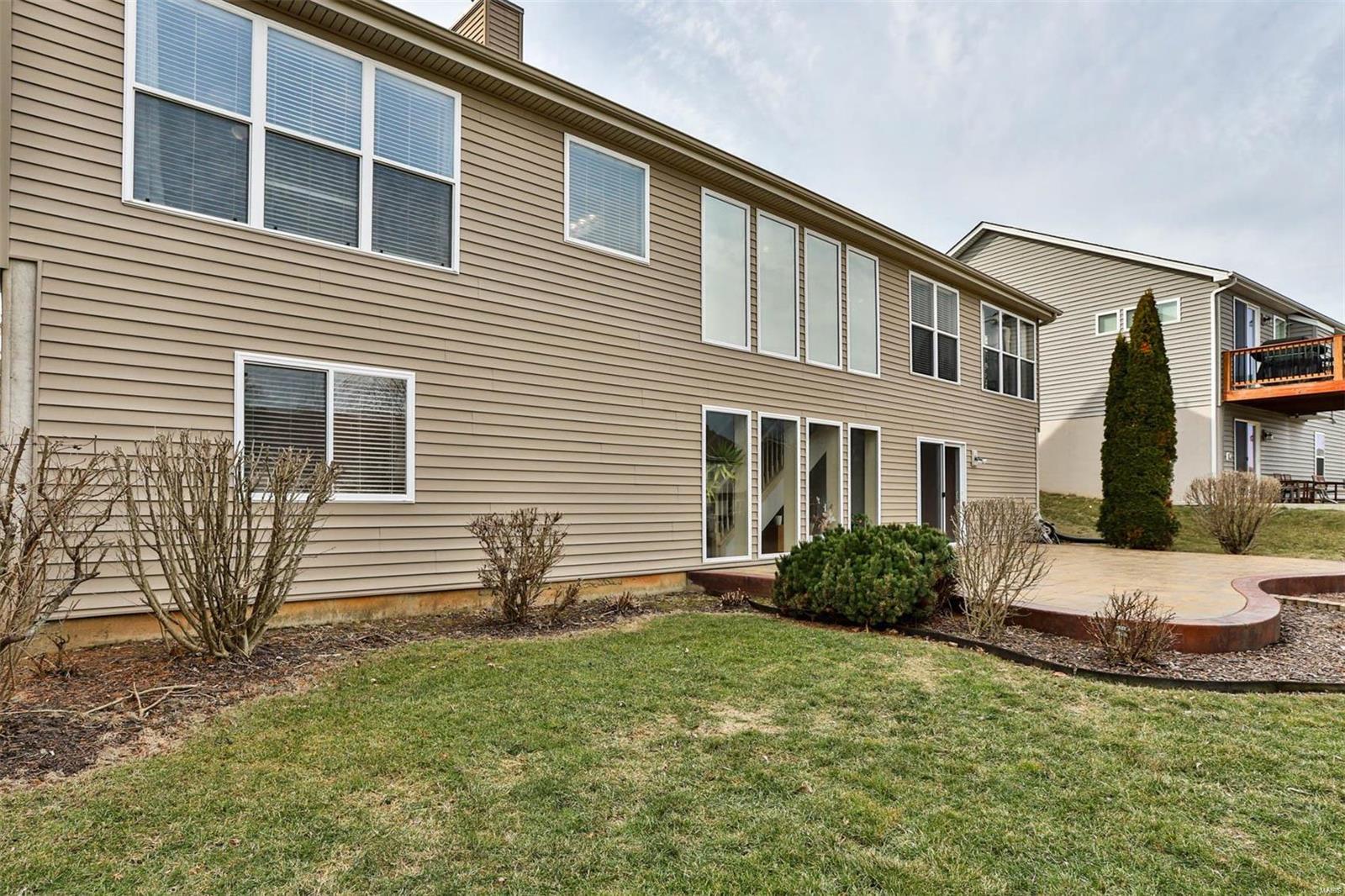 812 Ellis Park Place
