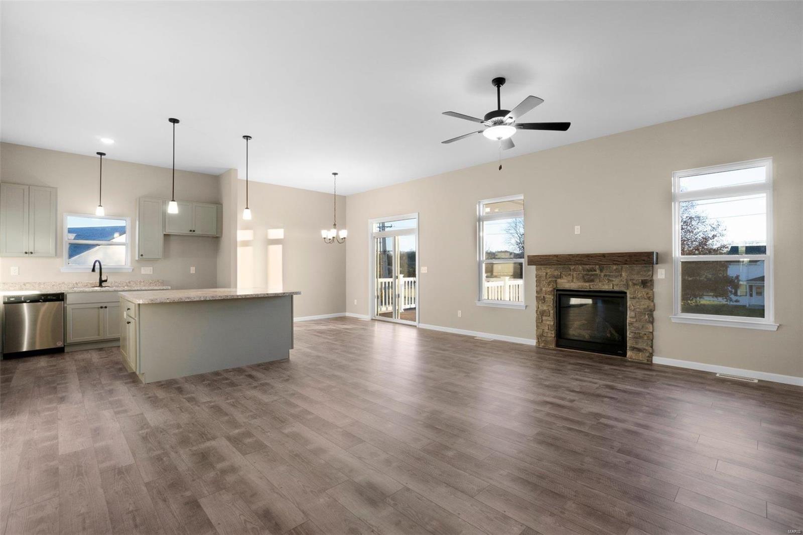 2302 Peyton's Place Unit: 63